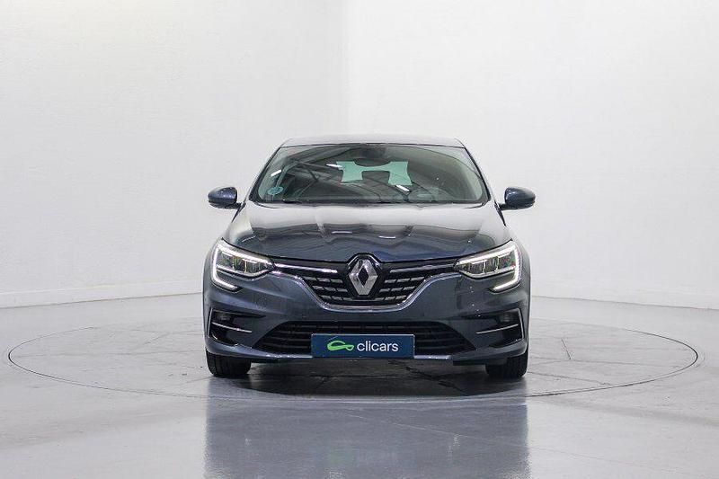 Usado Renault Mégane IV Zen 115 CV (84 kW) 2021 Gris / plata Berlina