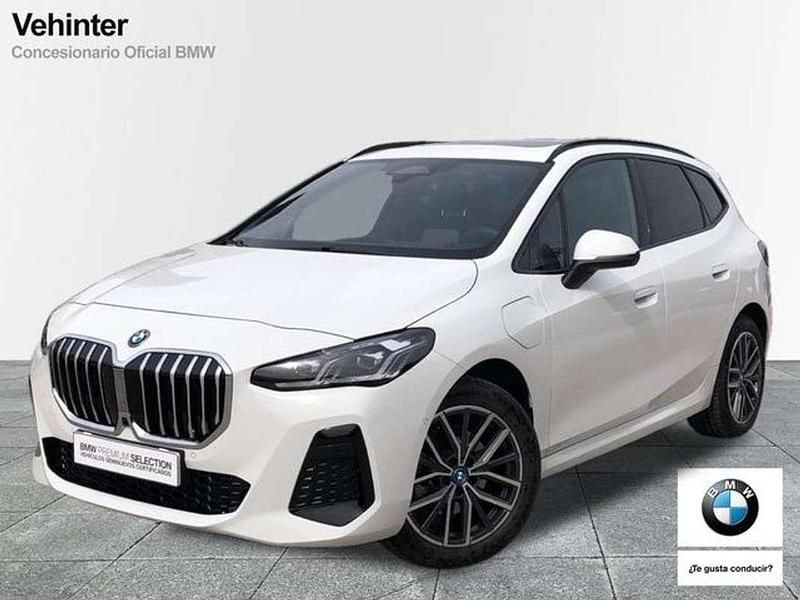 Usado BMW 225 Active Tourer Comfort Edition 245 CV (180 kW) 2023 Blanco Monovolumen