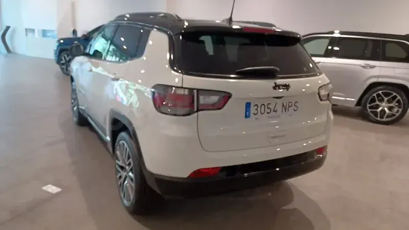 Nuevo Jeep Compass Summit 130 CV (95 kW) 2026 Blanco SUV