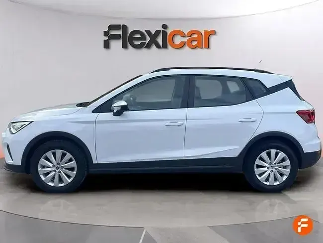 Usado Seat Arona Style 115 CV (84 kW) 2024 Blanco SUV