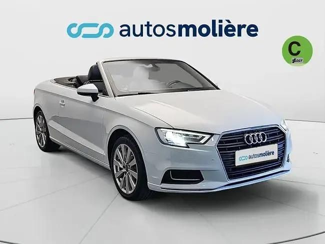 Käytetty Audi A3 Design 116 HP (85 kW) 2018 Valkoinen Sedan