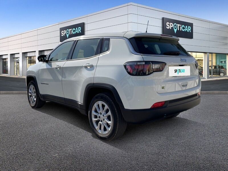 Usado Jeep Compass Limited 130 CV (95 kW) 2023 Rojo SUV