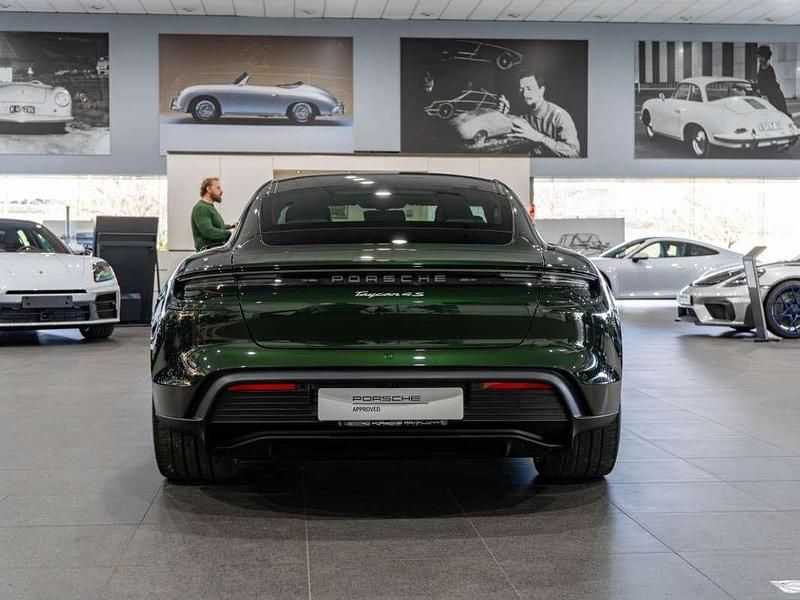 Usado Porsche Taycan 4S 400 kW (544 CV) 2025 Verde Berlina