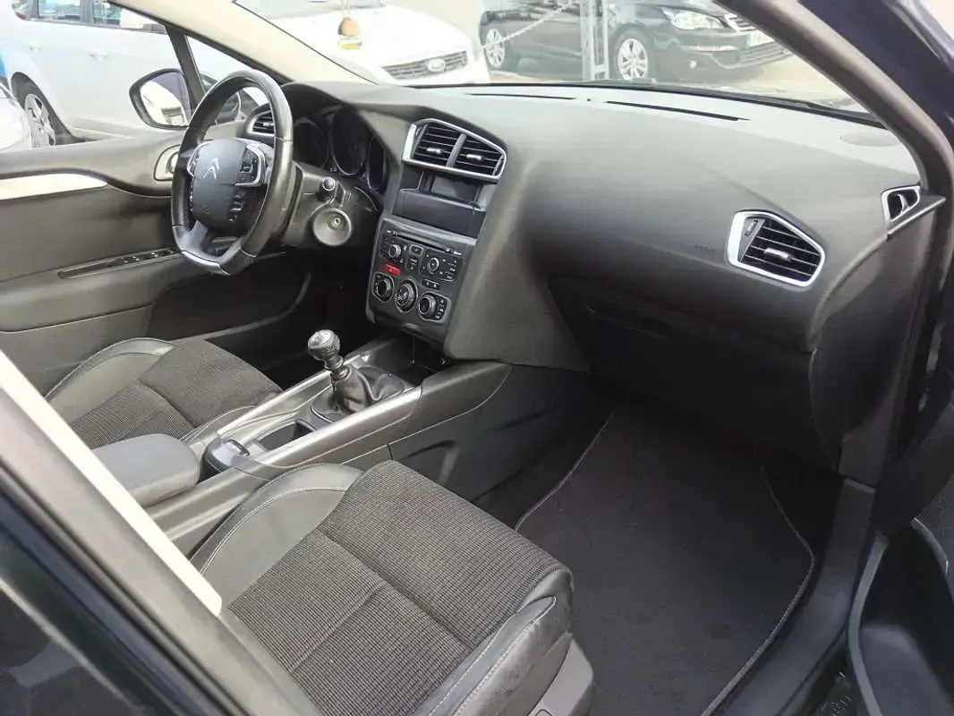 Usado Citroën C4 Exclusive 114 CV (83 kW) 2014 Azul Utilitario