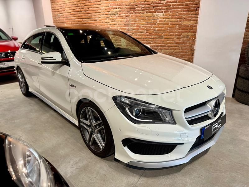 Blanco Usado 2015 Mercedes CLA45 AMG Shooting Brake AMG Familiar | 27.900 € (Buen precio) - Imagen 1/4