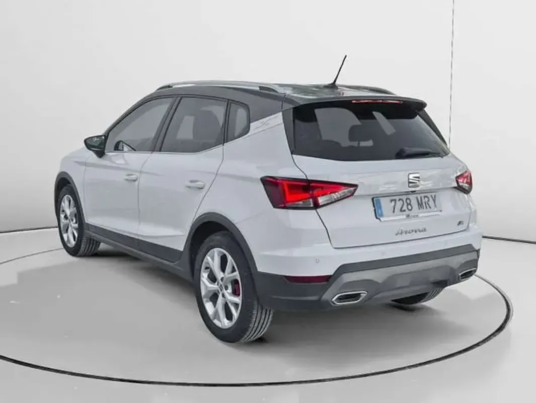 Usado Seat Arona FR 151 CV (111 kW) 2024 Blanco SUV