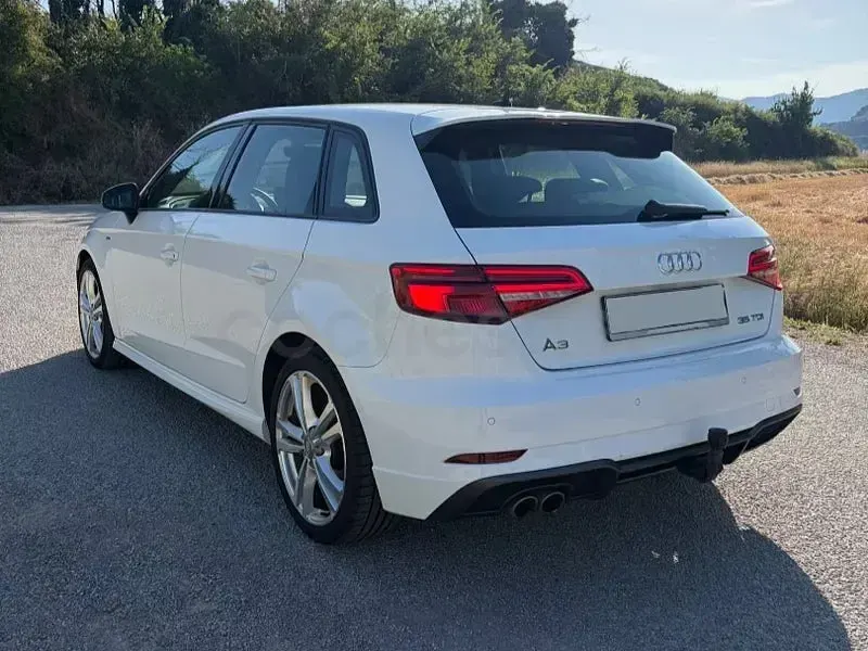 Usado Audi A3 S-Line 150 CV (110 kW) 2020 Blanco Berlina