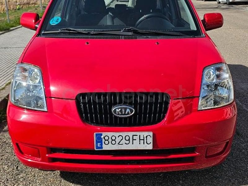 Usado Kia Picanto LX 65 CV (47 kW) 2006 Rojo Utilitario