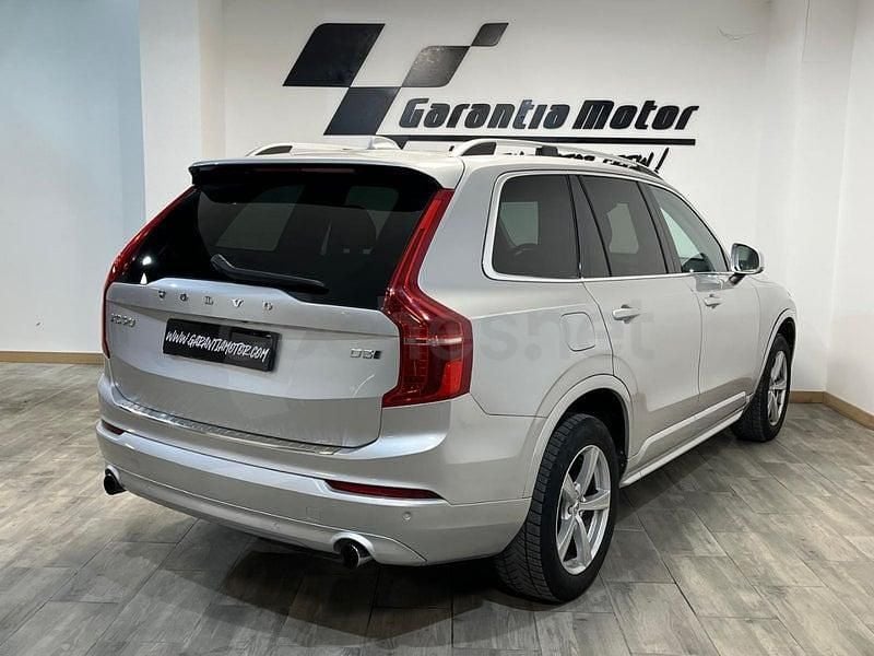 Usado Volvo XC90 Momentum 235 CV (172 kW) 2018 Gris / plata SUV