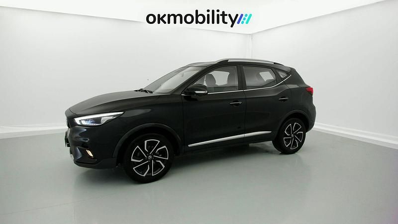 Usado MG ZS Luxury 111 CV (81 kW) 2023 Negro guijarro SUV
