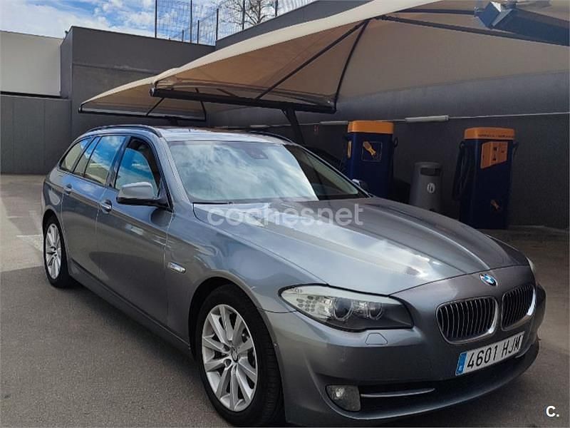 Usado BMW 530 Comfort Edition 258 CV (189 kW) 2012 Gris / plata Familiar