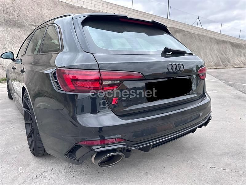 Usado Audi RS4 450 CV (330 kW) 2018 Negro Familiar