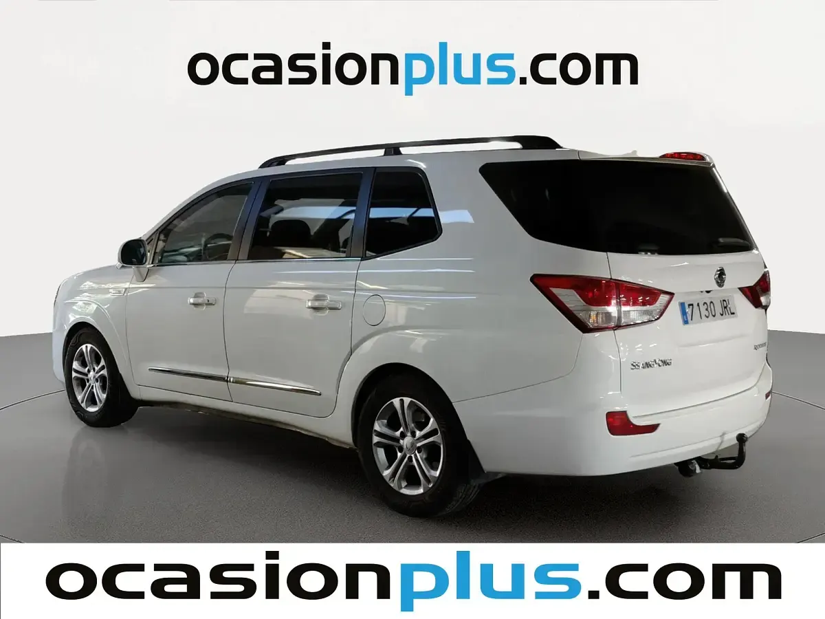 Usado SsangYong Rodius Limited 178 CV (130 kW) 2016 Blanco Monovolumen