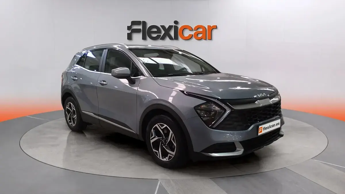 Usado Kia Sportage 136 CV (100 kW) 2024 Gris SUV