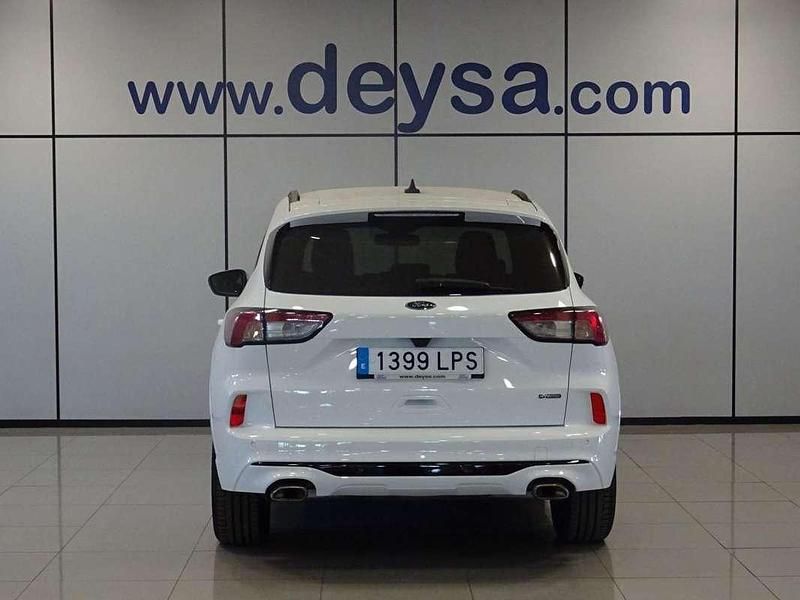 Usado Ford Kuga ST-Line 190 CV (139 kW) 2021 Blanco SUV