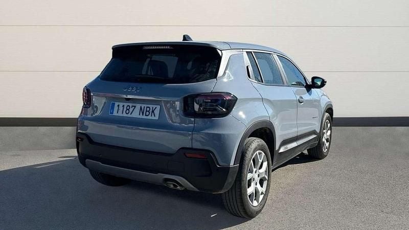 Usado Jeep Avenger Altitude 101 CV (74 kW) 2025 Gris SUV