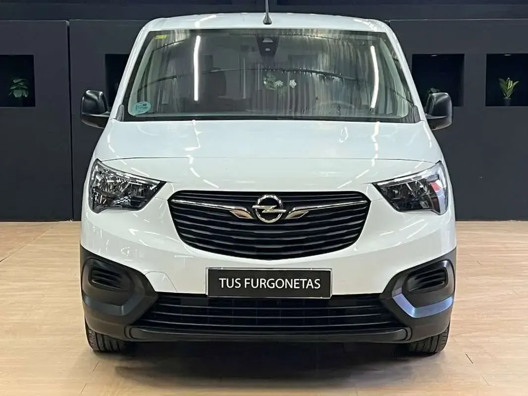 Usado Opel Combo 102 CV (75 kW) 2021 Blanco Monovolumen