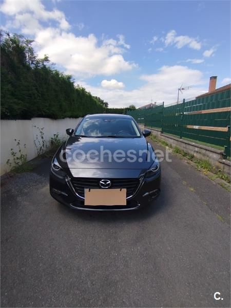 Gris / plata Usado 2018 Mazda 3 Edition Berlina | 17.000 € (Precio justo) - Imagen 1/4