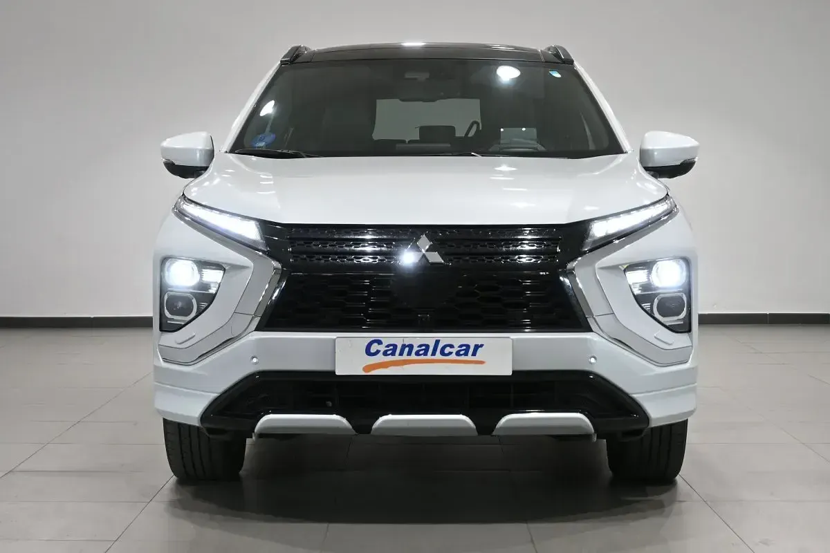 Usado Mitsubishi Eclipse Cross 188 CV (138 kW) 2023 Blanco SUV