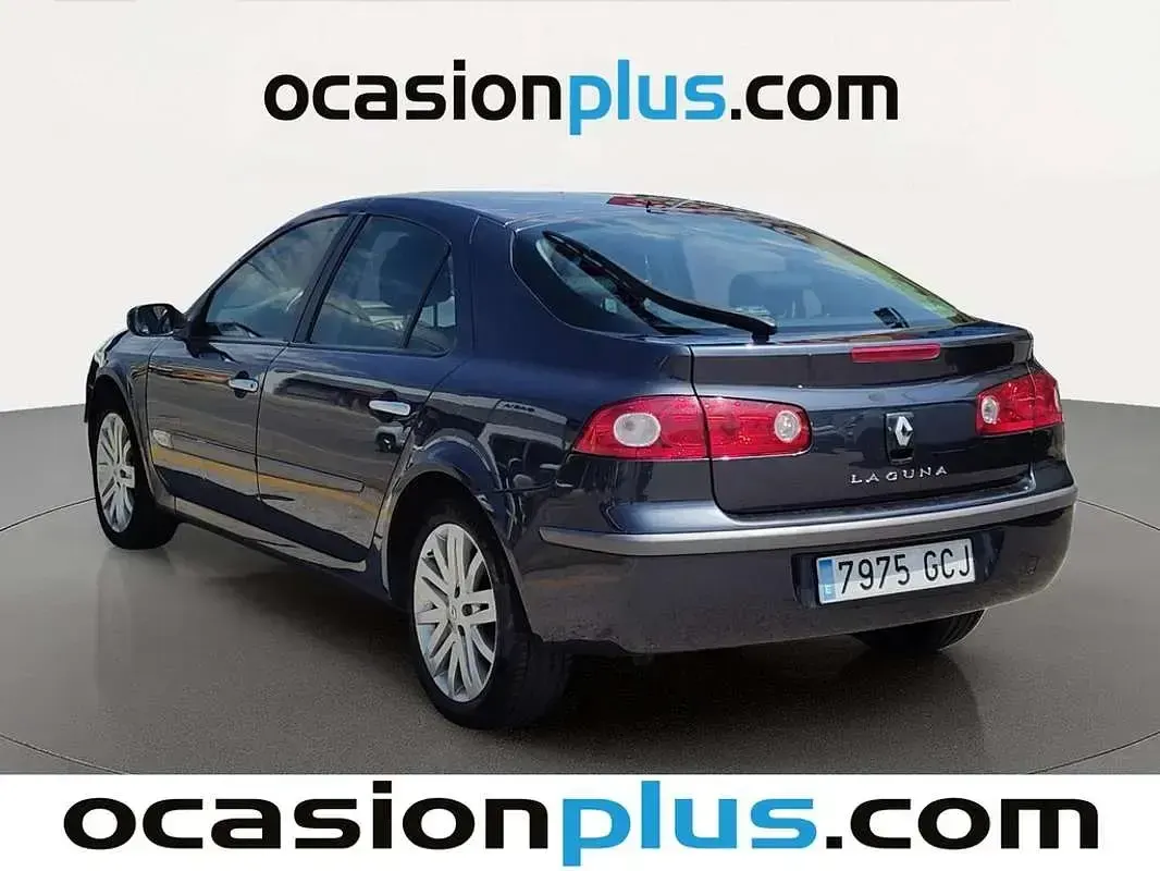Usado Renault Laguna III Dynamique 150 CV (110 kW) 2008 Gris Berlina