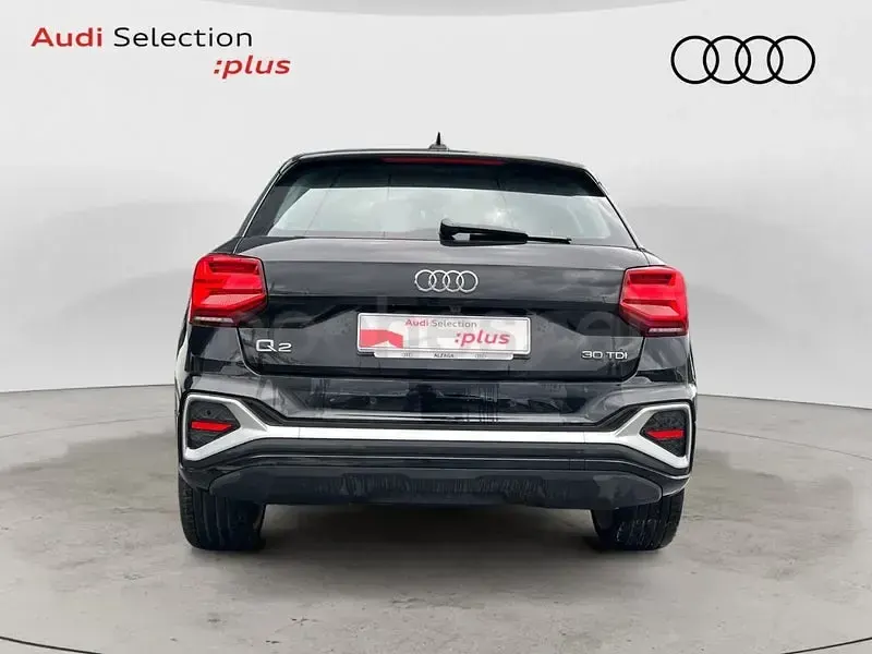 Usado Audi Q2 Ambiente 116 CV (85 kW) 2023 Negro SUV