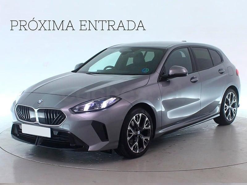 Usado BMW 120 Comfort Edition 163 CV (119 kW) 2025 Gris / plata Utilitario