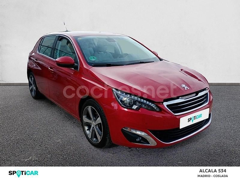 Usado Peugeot 308 Allure 110 CV (80 kW) 2015 Rojo Berlina