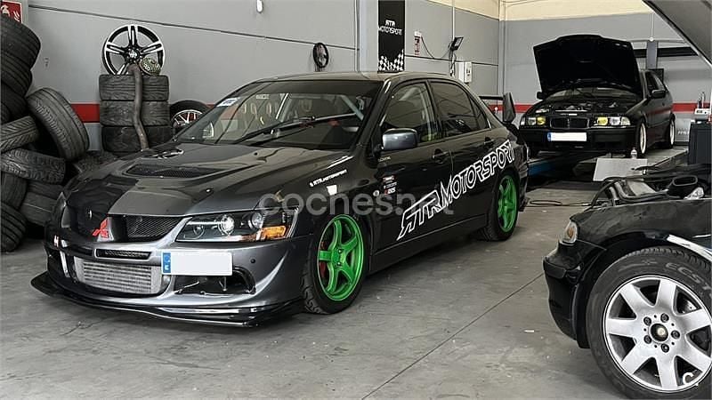 Usado Mitsubishi Lancer Evolution 265 CV (194 kW) 2004 Gris / plata Berlina