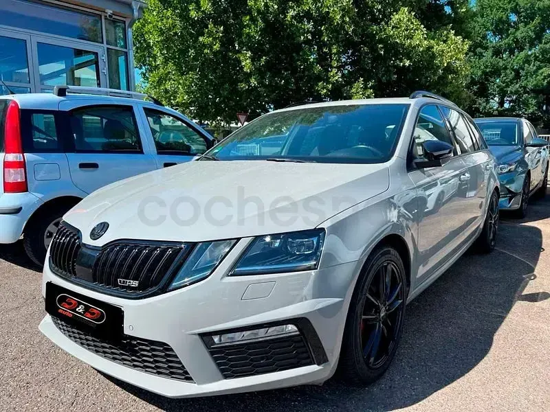 Usado Skoda Octavia RS 245 CV (180 kW) 2019 Gris / plata Familiar