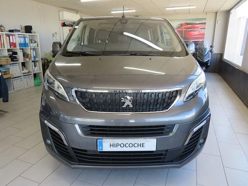 Usado Peugeot Traveller Allure 174 CV (127 kW) 2018 Gris / plata Monovolumen