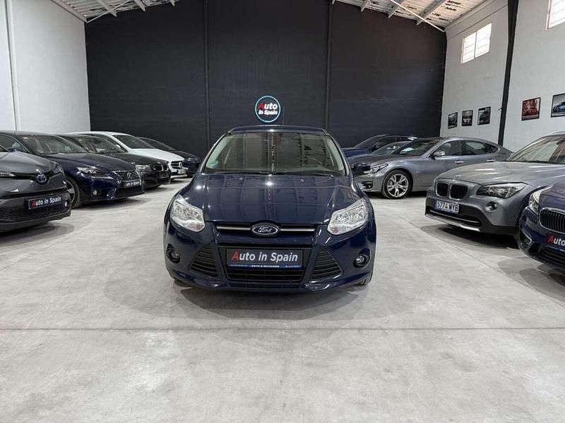 Usado Ford Focus Trend 125 CV (91 kW) 2013 Azul Utilitario