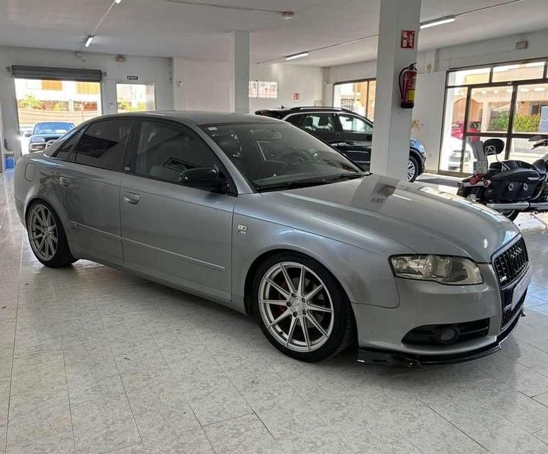 Usado Audi A4 140 CV (102 kW) 2006 Gris Berlina