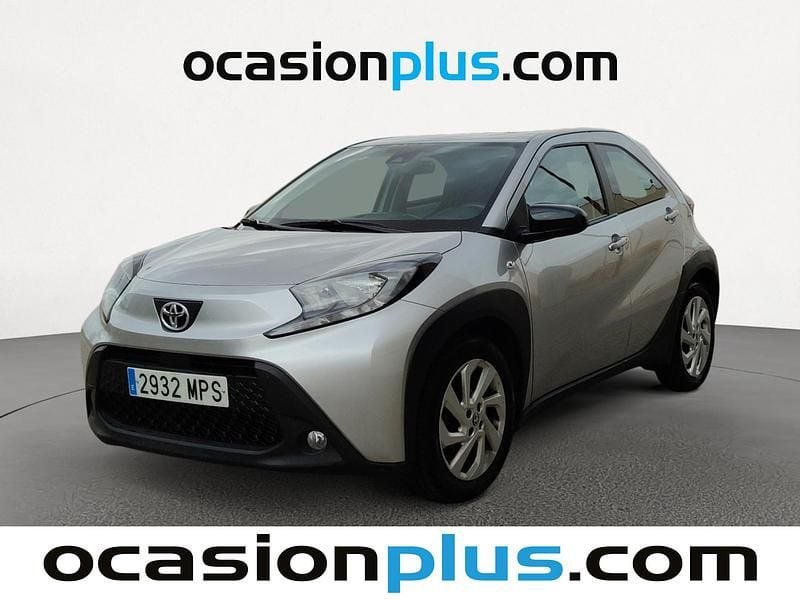 Gris Usado 2024 Toyota Aygo Play Utilitario | 14.000 € (Precio justo) - Imagen 1/4