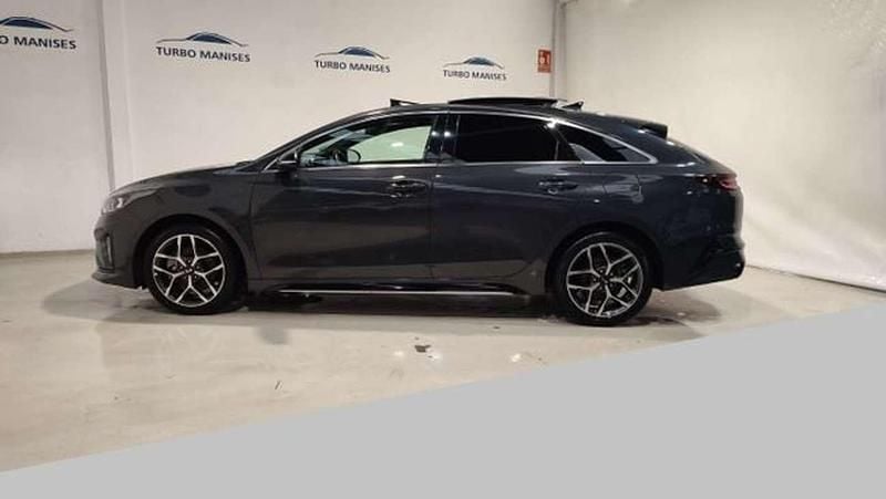 Usado Kia ProCeed GT-Line 141 CV (103 kW) 2019 Gris Utilitario