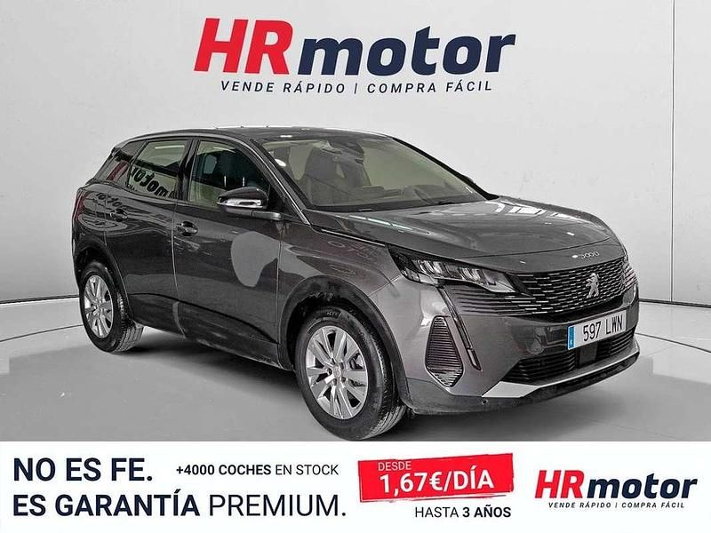 Usado Peugeot 3008 Active 132 CV (97 kW) 2022 Gris SUV