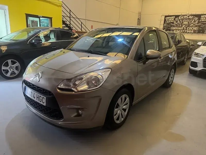 Usado Citroën C3 Attraction 68 CV (50 kW) 2014 Beige Berlina