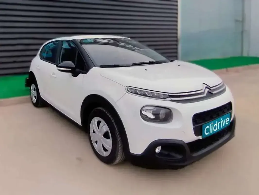 Usado Citroën C3 Feel 102 CV (75 kW) 2019 Blanco Utilitario