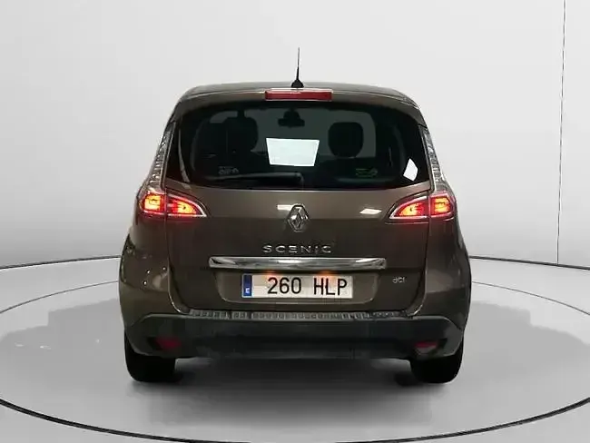 Käytetty Renault Scénic III Dynamique 130 HP (95 kW) 2012 Ruskea Tila-auto