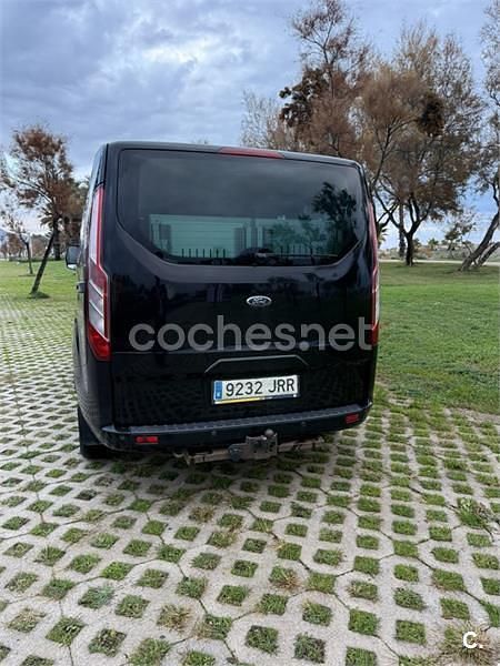 Usado Ford Tourneo Trend 130 CV (95 kW) 2016 Negro Monovolumen