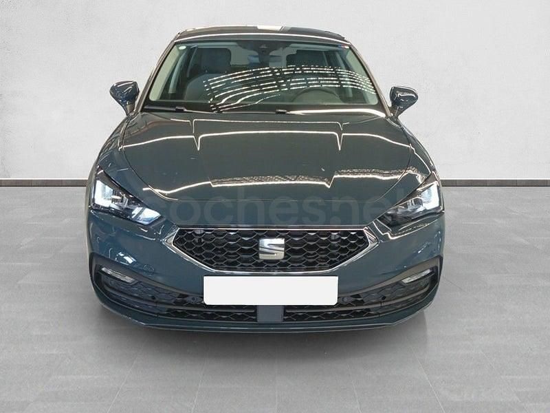 Usado Seat Leon Style 116 CV (85 kW) 2025 Azul Berlina