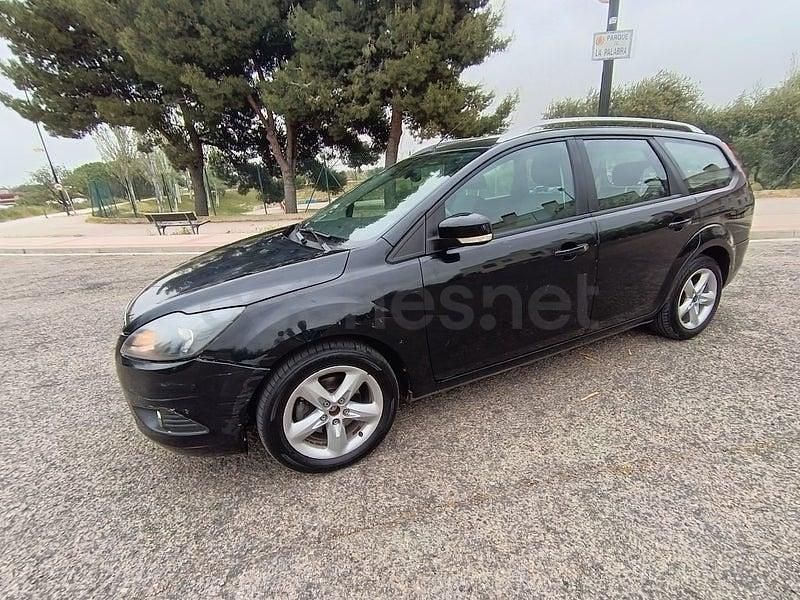 Usado Ford Focus Trend 109 CV (80 kW) 2008 Negro Familiar