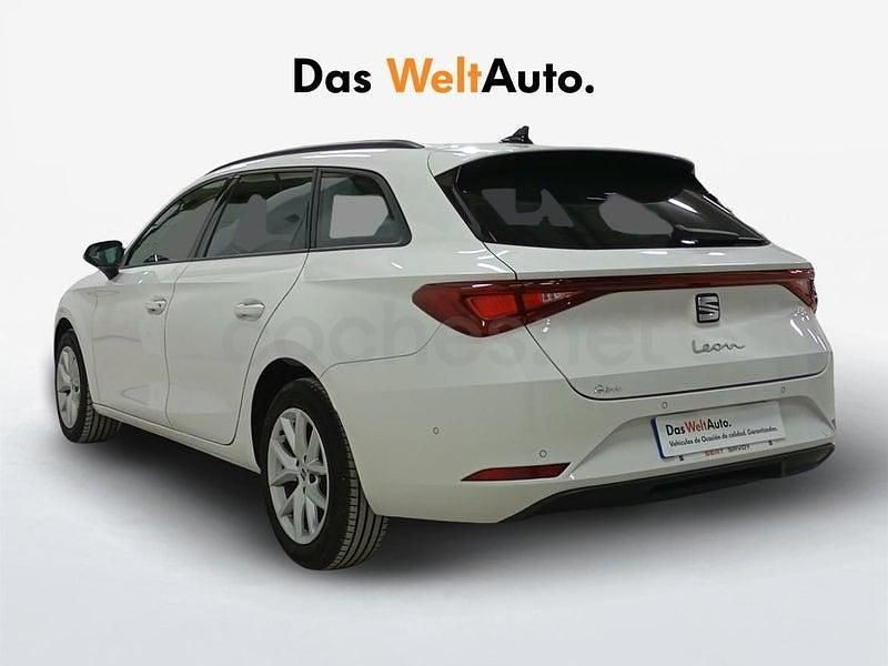 Usado Seat Leon Style 115 CV (84 kW) 2022 Blanco Berlina