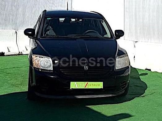Käytetty Dodge Caliber SXT 140 HP (102 kW) 2007 Musta Viistoperä