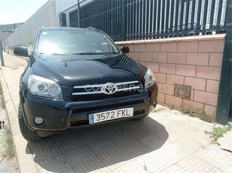 Usado Toyota RAV4 Premium 177 CV (130 kW) 2007 Negro SUV
