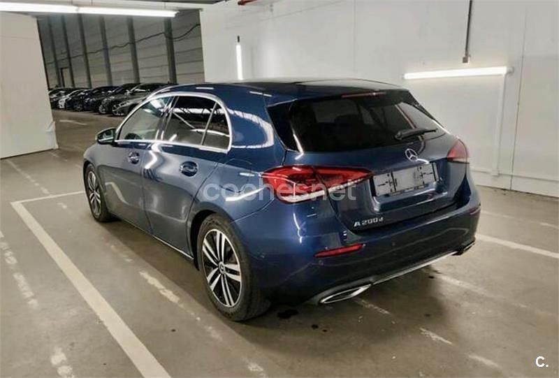 Usado Mercedes A200 150 CV (110 kW) 2021 Azul Berlina