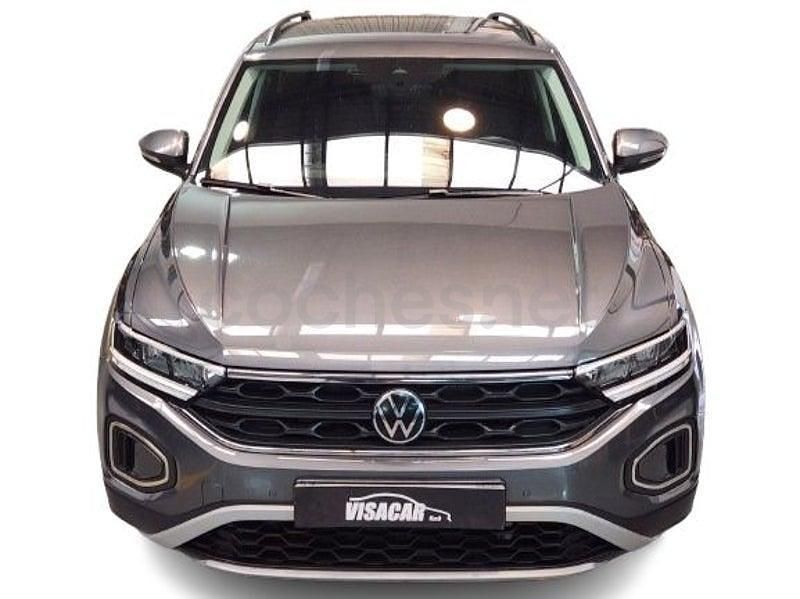 Usado VW T-Roc Life 115 CV (84 kW) 2024 Gris / plata SUV