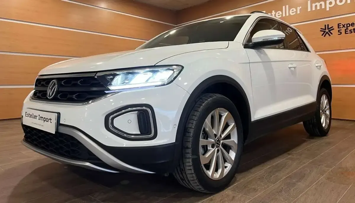 Usado VW T-Roc Life 150 CV (110 kW) 2023 Blanco SUV