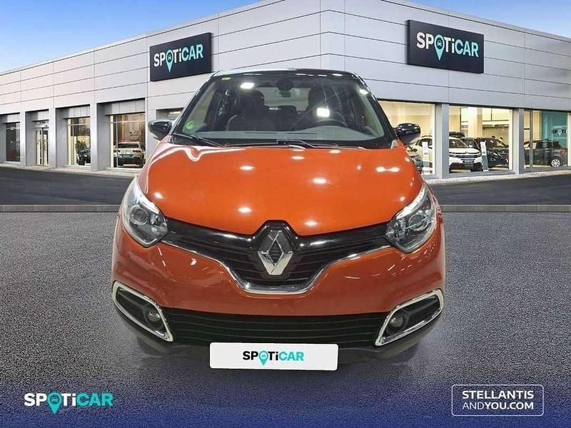 Usado Renault Captur Zen 120 HP (88 kW) 2016 Laranja SUV
