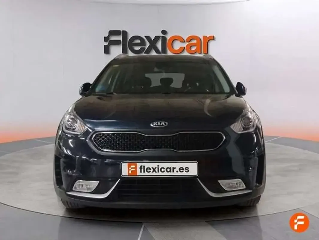 Usado Kia Niro 141 CV (103 kW) 2018 Negro SUV