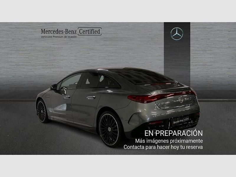 Usado Mercedes EQE350 AMG line 214 kW (292 CV) 2025 Gris / plateado Berlina
